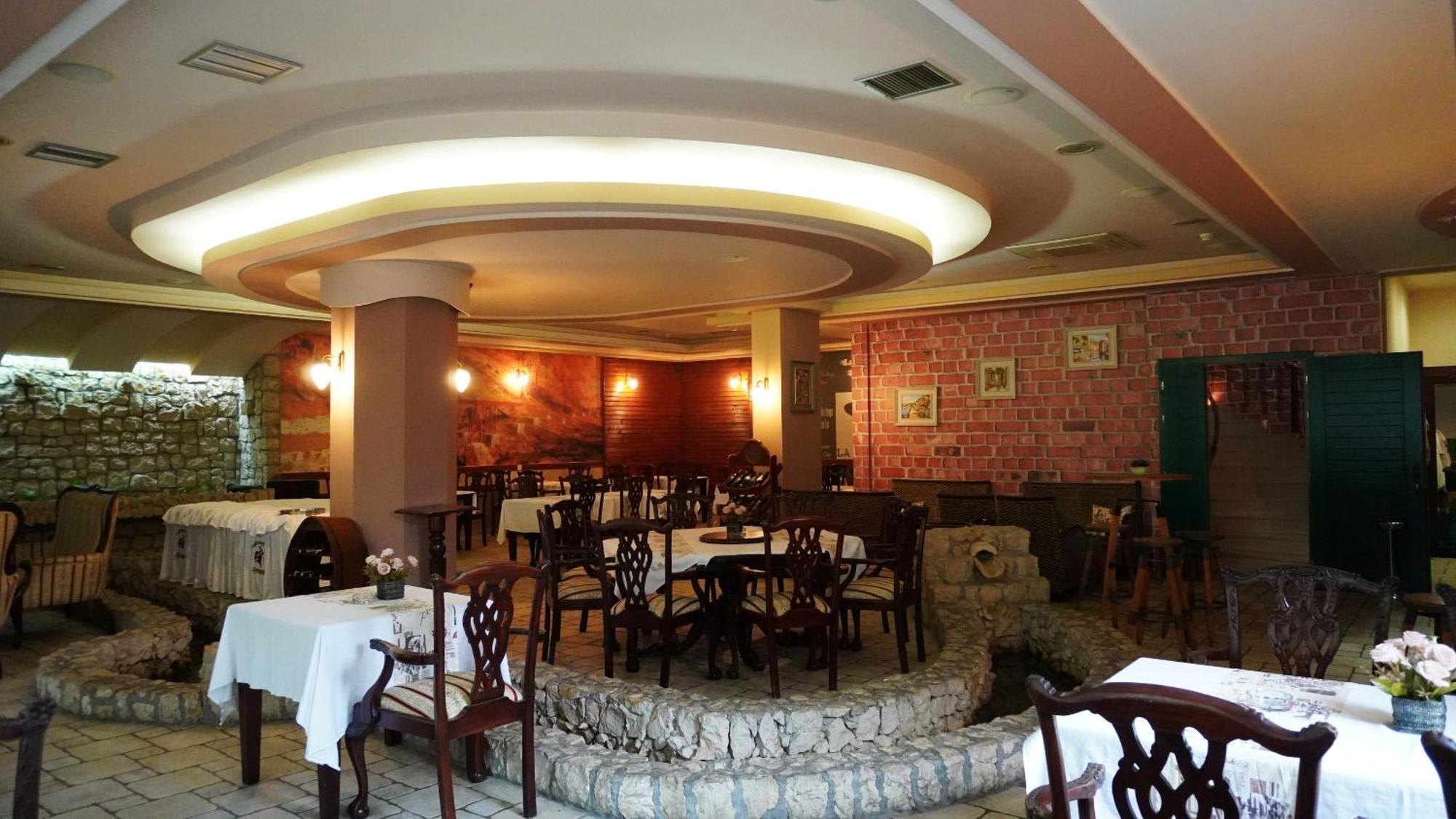 Hotel Vila Ivankovic Buna Ngoại thất bức ảnh